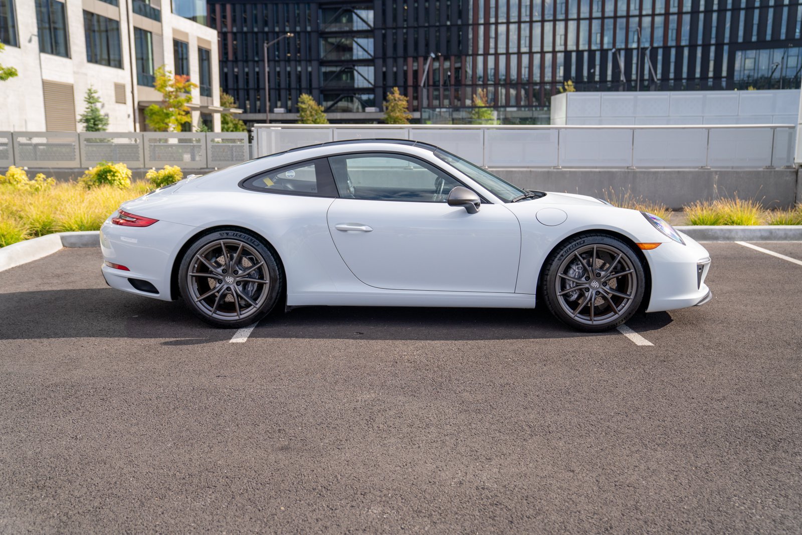 Used 2019 Porsche 911 Carrera T RWD image 8