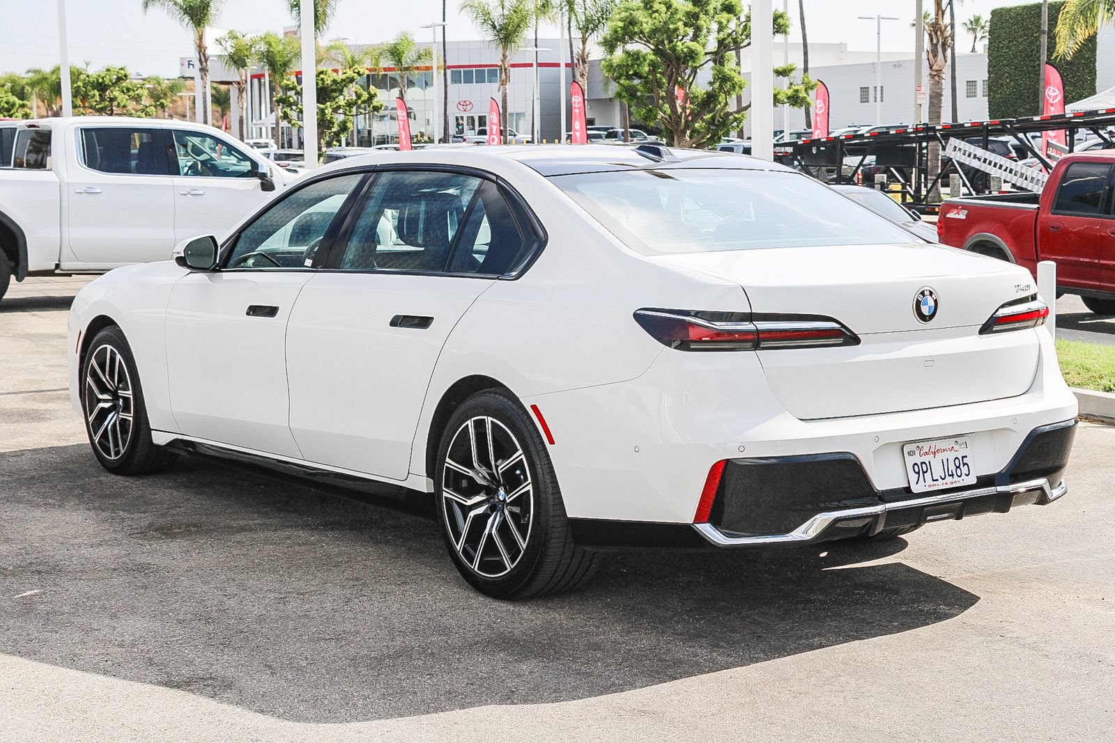 Used 2025 BMW 740i RWD image 6