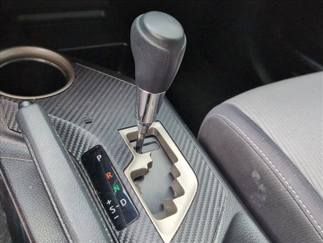 Used 2015 Toyota RAV4 XLE FWD image 17