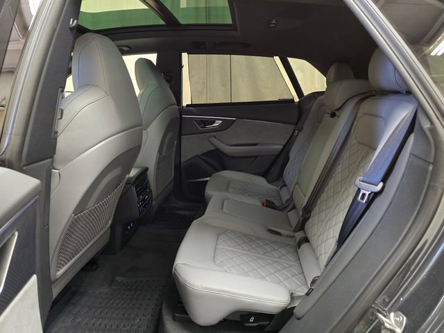 New 2026 Audi SQ8 Premium Plus AWD/4WD image 28