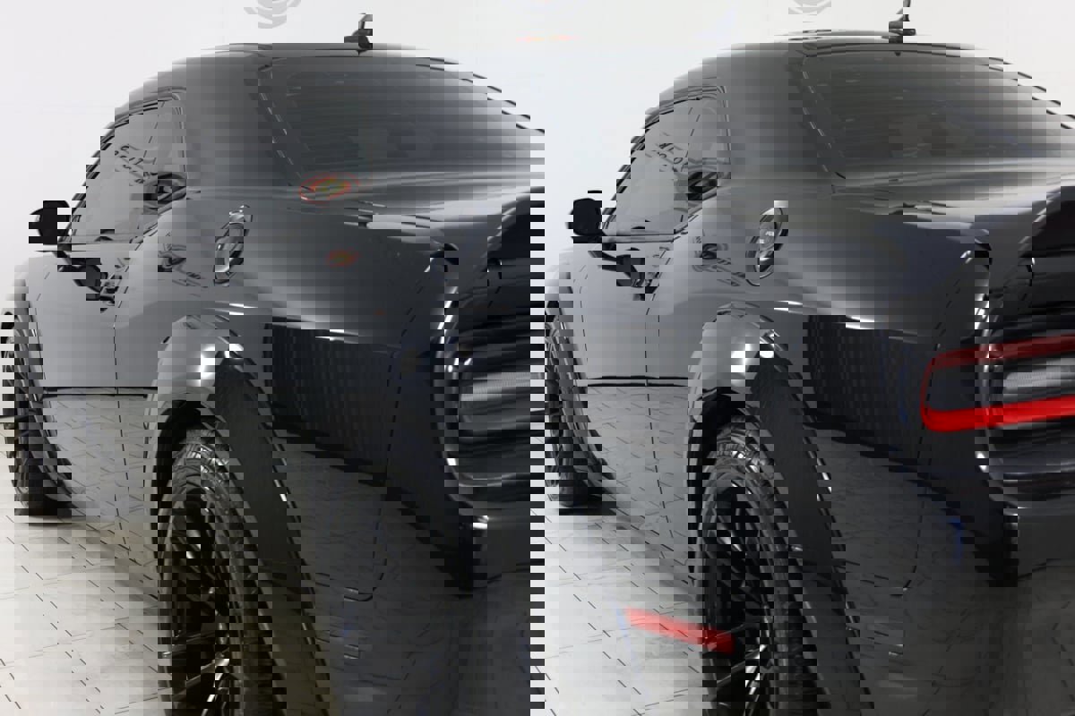 Used 2021 Dodge Challenger SRT Hellcat Redeye image 42