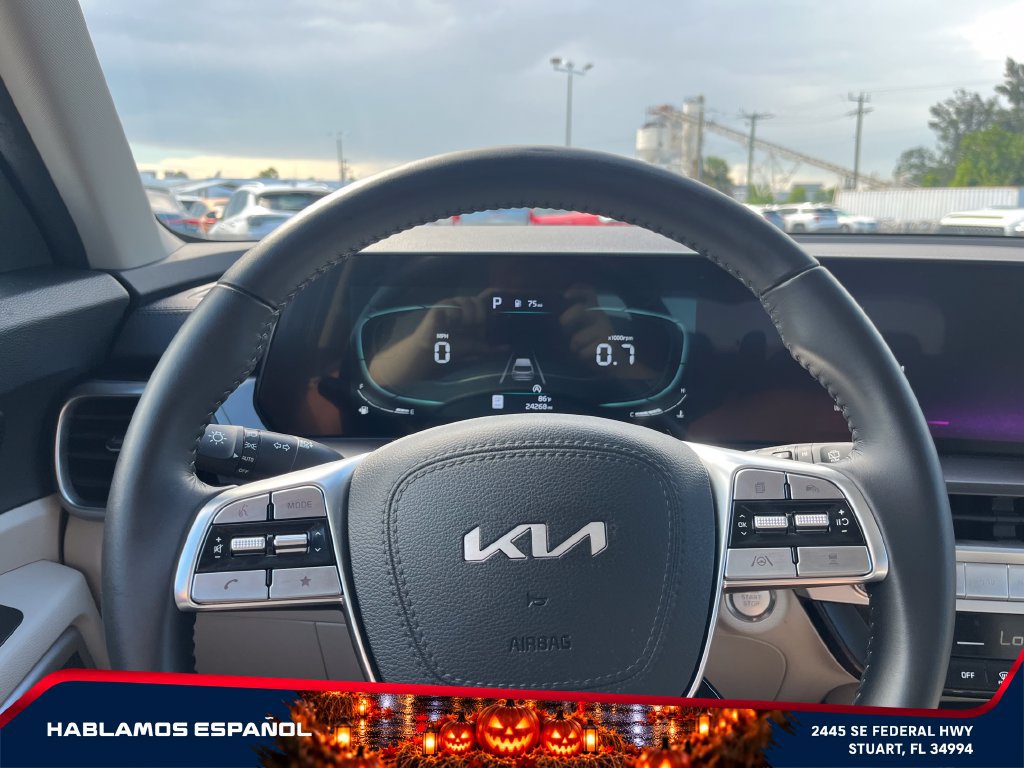 Used 2024 Kia Telluride S FWD image 22