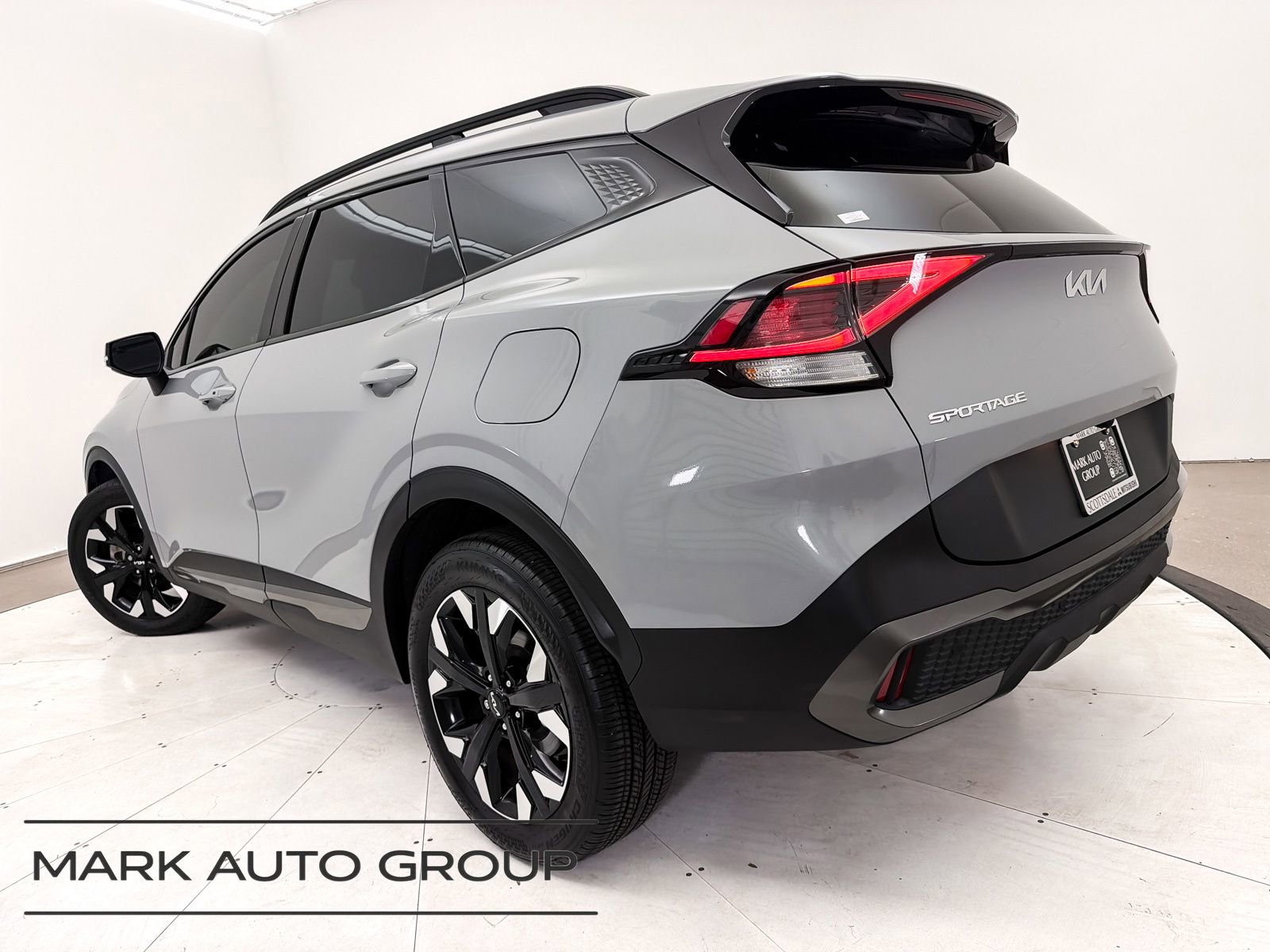 Used 2024 Kia Sportage X-Line w/ X-Line Premium Package image 8