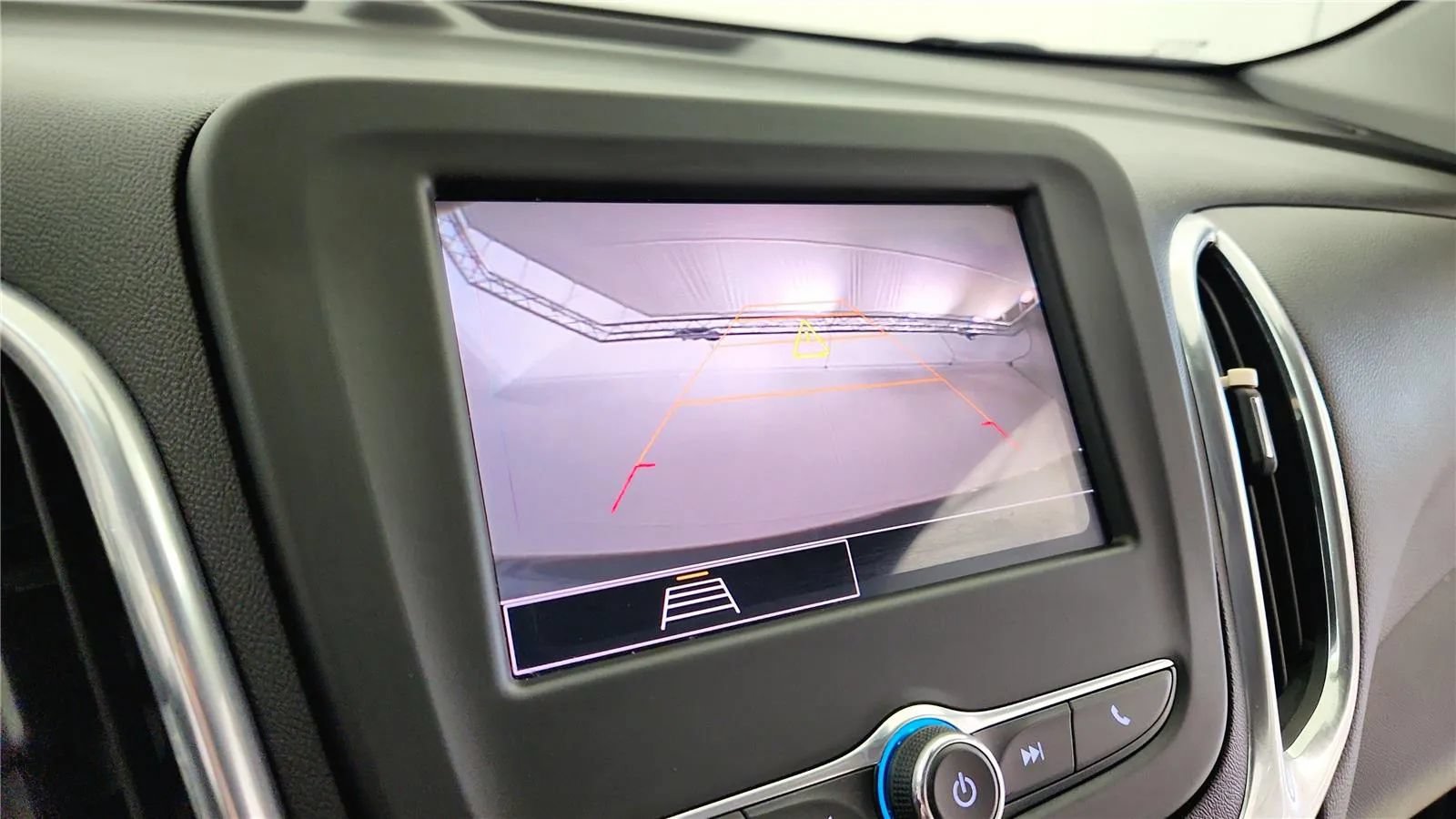 Used 2023 Chevrolet Equinox LT FWD image 30