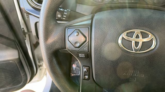 Used 2016 Toyota Tacoma SR w/ SR Convenience Package image 8