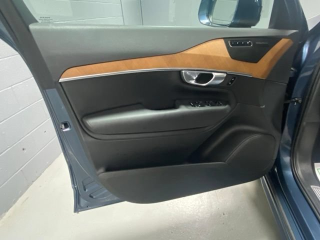 Used 2023 Volvo XC90 B6 Plus w/ Protection Package Premier AWD/4WD image 6
