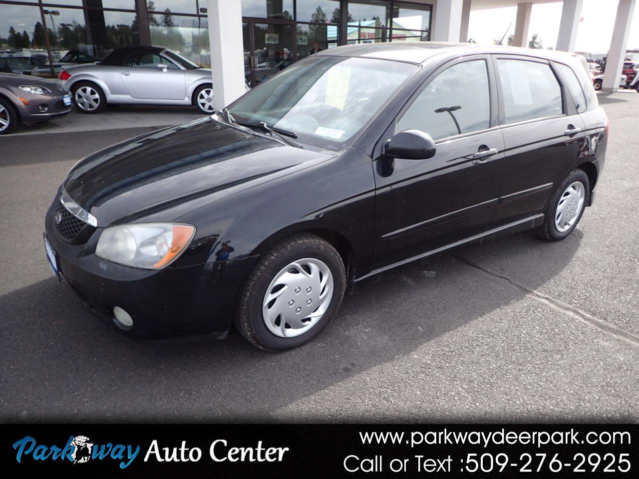 Used 2005 Kia Spectra5 image 1