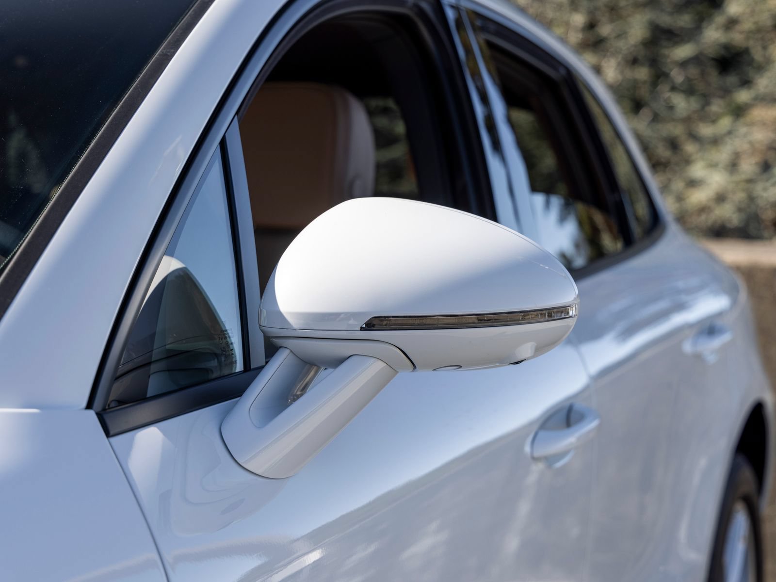 Certified 2026 Porsche Macan AWD/4WD image 19