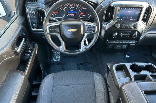 Used 2022 Chevrolet Silverado 2500 LT AWD/4WD image 15