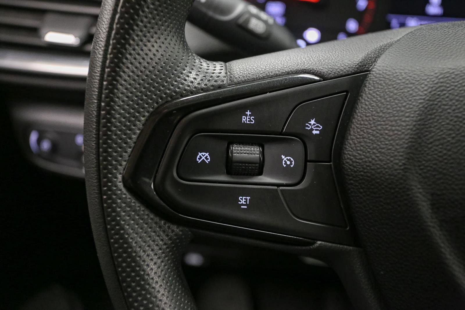 Used 2021 Chevrolet TrailBlazer LT w/ Convenience Package image 36