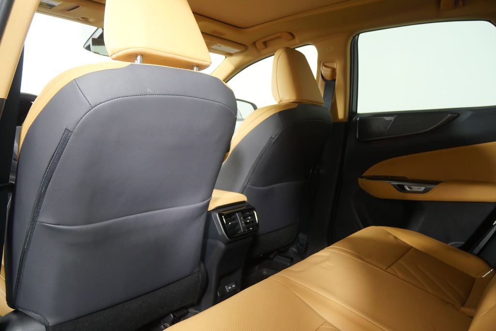 Used 2024 Lexus NX 300h AWD w/ Luxury Package image 19