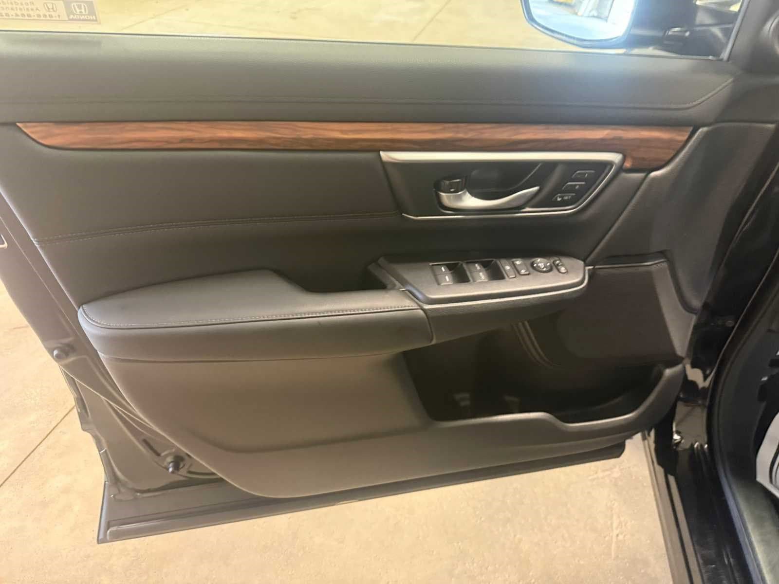Used 2022 Honda CR-V Touring image 20
