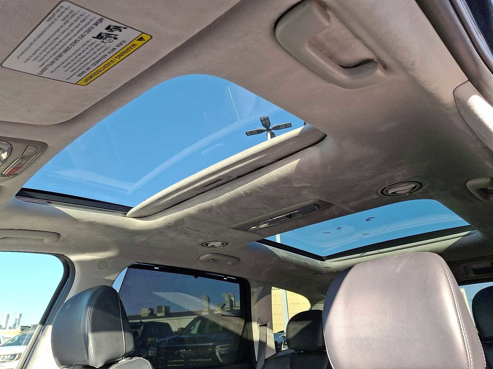 Used 2024 Kia Telluride SX Prestige w/ Towing Package image 25