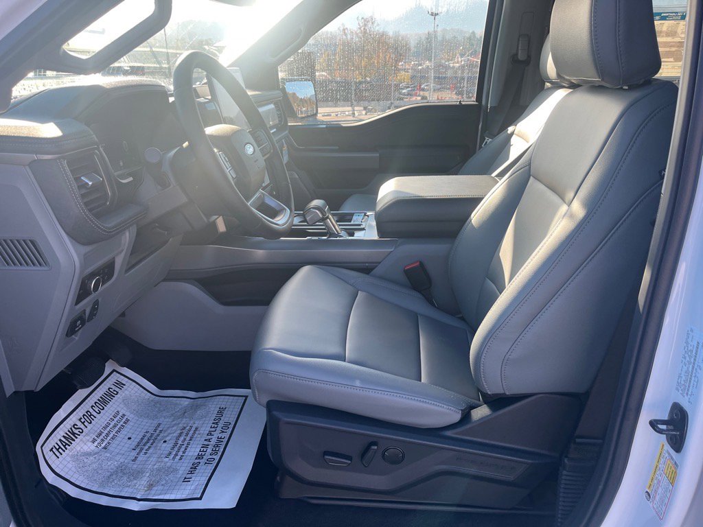 New 2025 Ford F150 Lightning Flash image 19