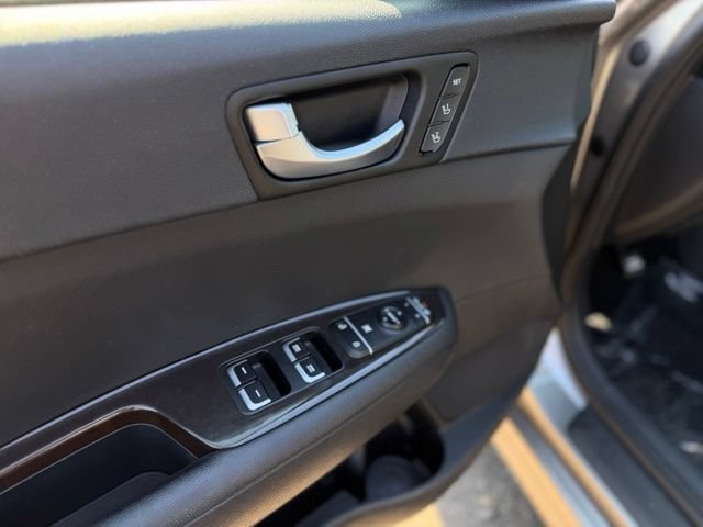 Used 2018 Kia Optima EX w/ Premium Package FWD image 13