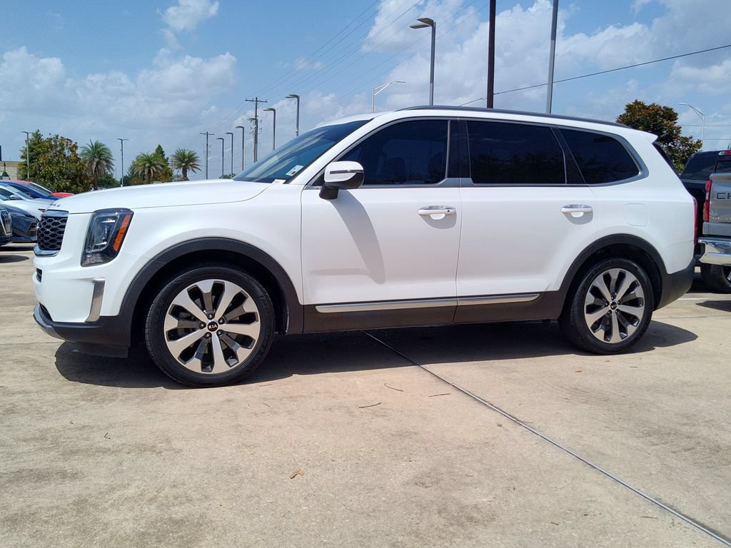 Used 2020 Kia Telluride S w/ S 8 Passenger Seating Package FWD image 3