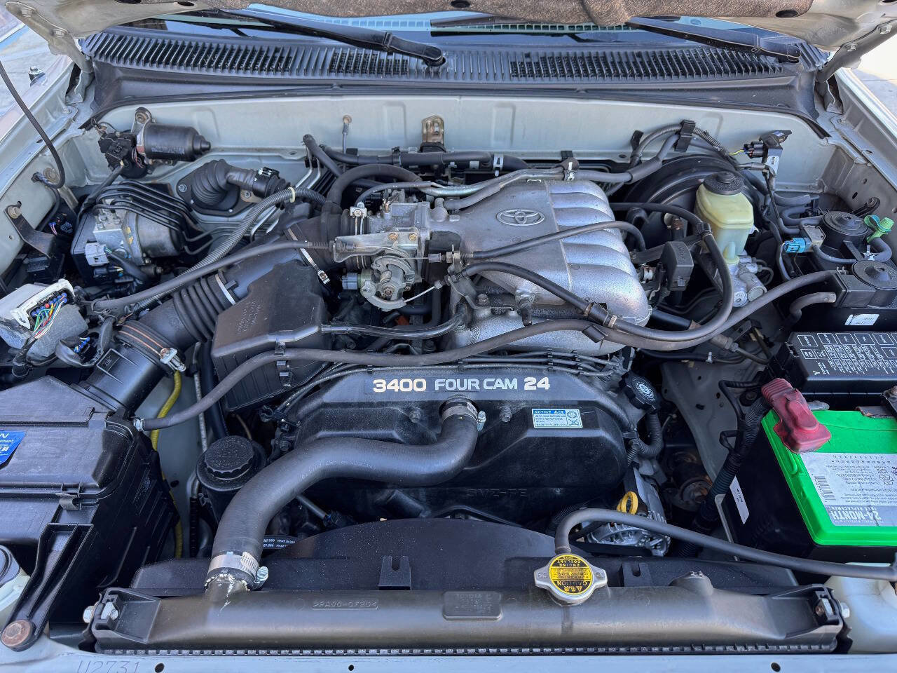 Used 2000 Toyota 4Runner Limited image 29