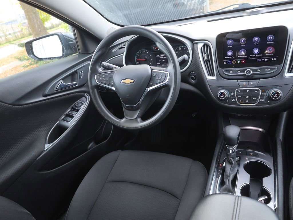 Used 2023 Chevrolet Malibu LT w/ Driver Confidence Package image 20