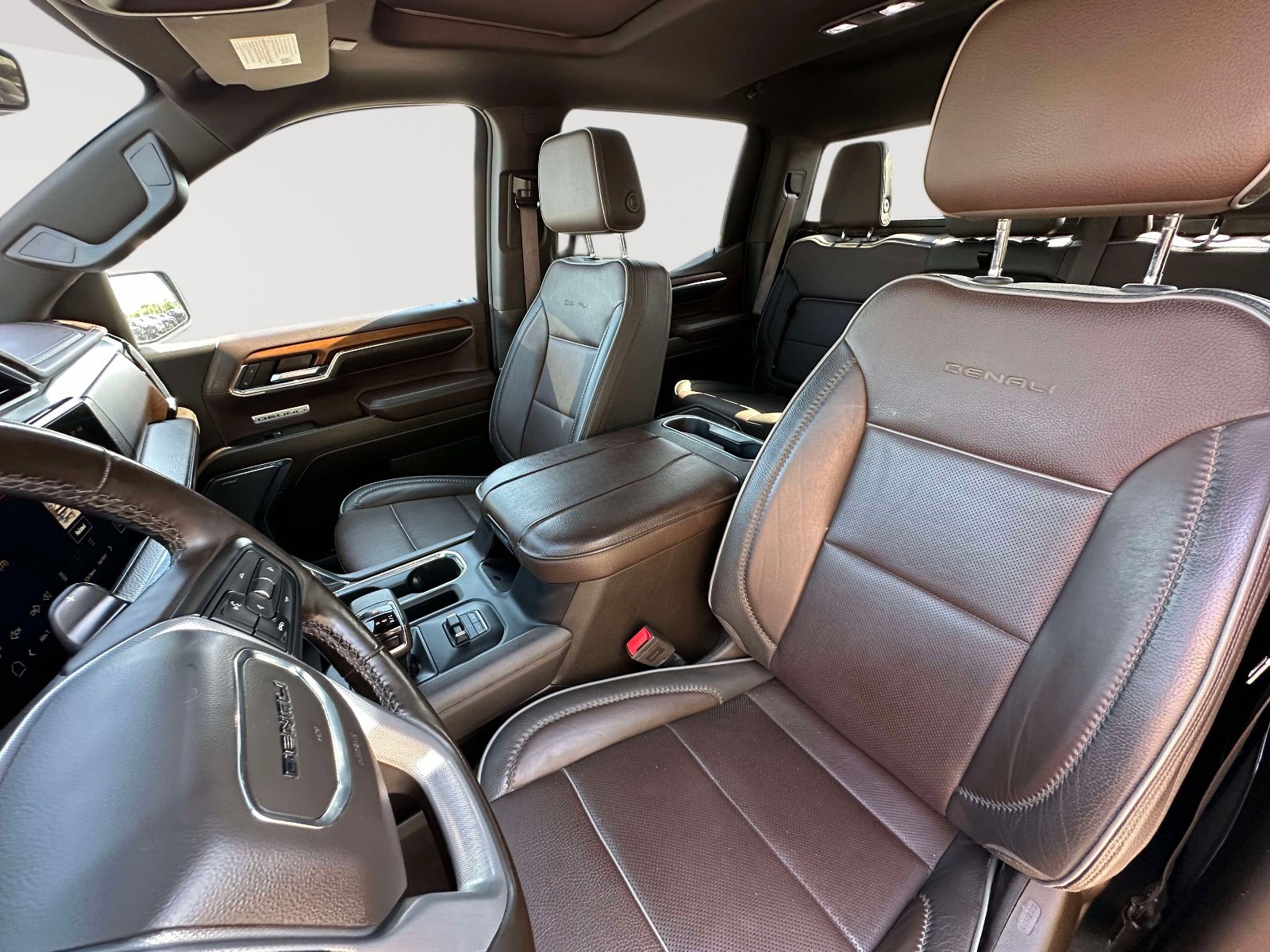 Used 2023 GMC Sierra 1500 Denali w/ Denali Reserve Package AWD/4WD image 23