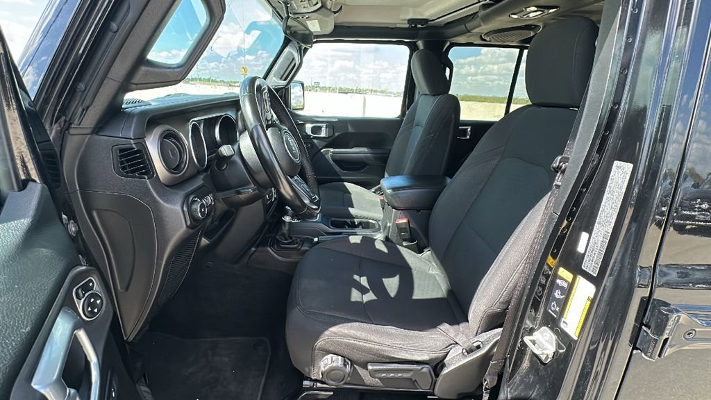 Used 2021 Jeep Wrangler Unlimited Sport image 4