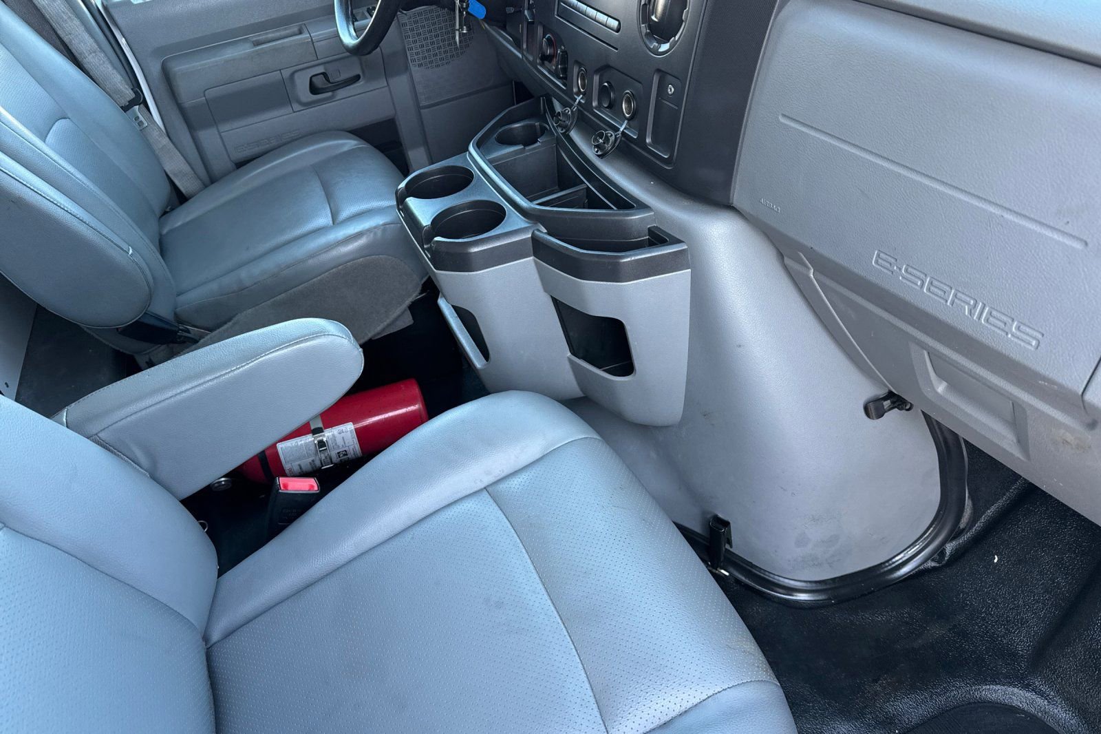 Used 2019 Ford E-450 and Econoline 450 Super Duty w/ Power Windows & Locks Group RWD image 16