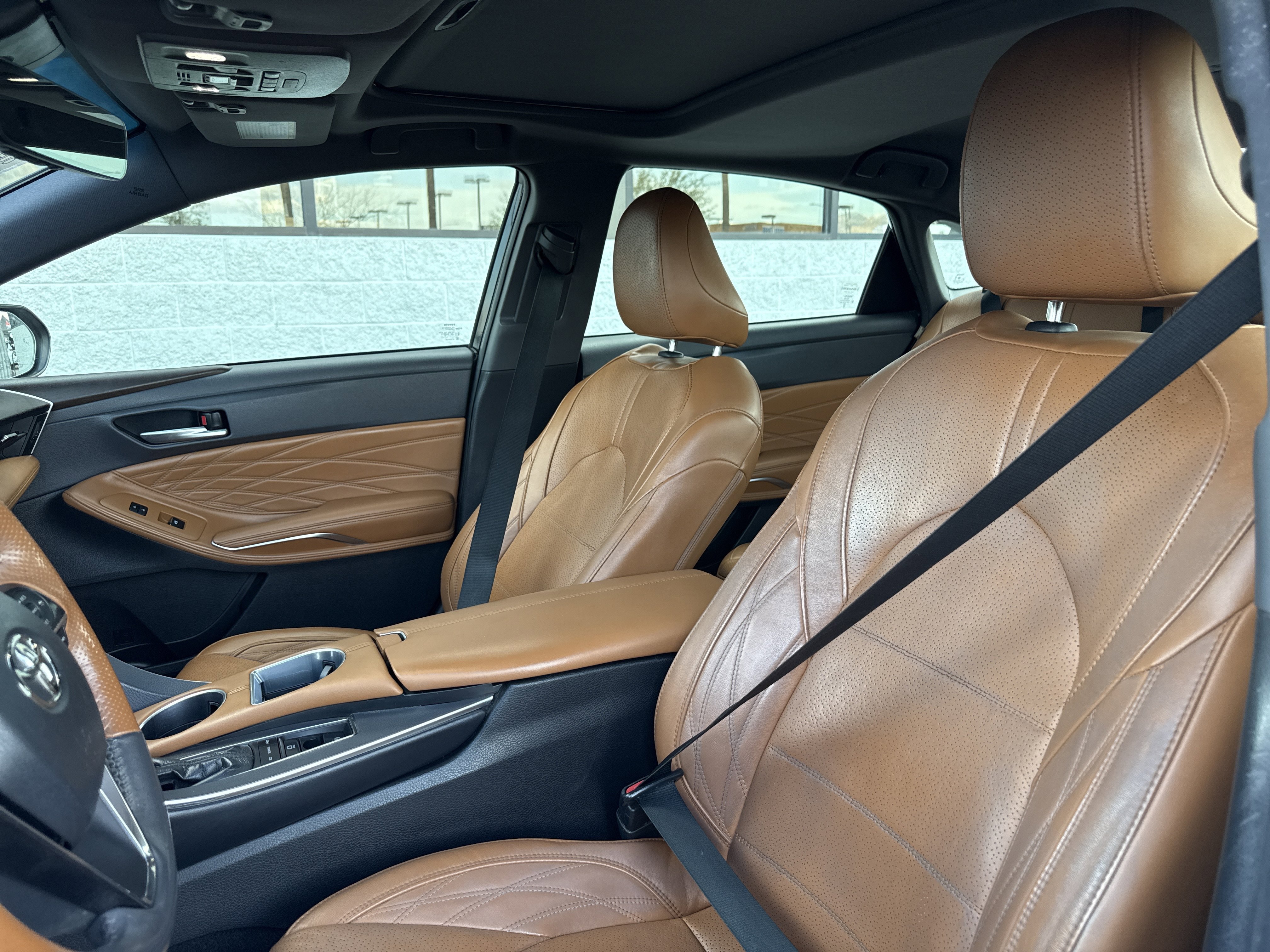 Used 2019 Toyota Avalon Limited w/ All Weather Liner Package image 12