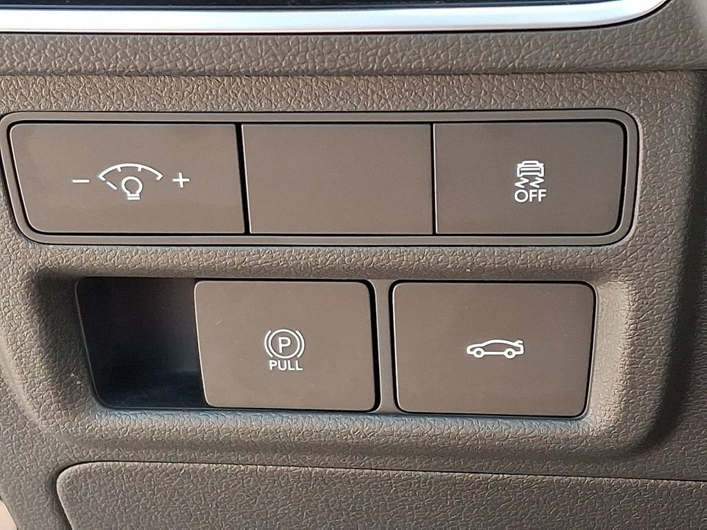 Used 2025 Hyundai Sonata SEL FWD image 22