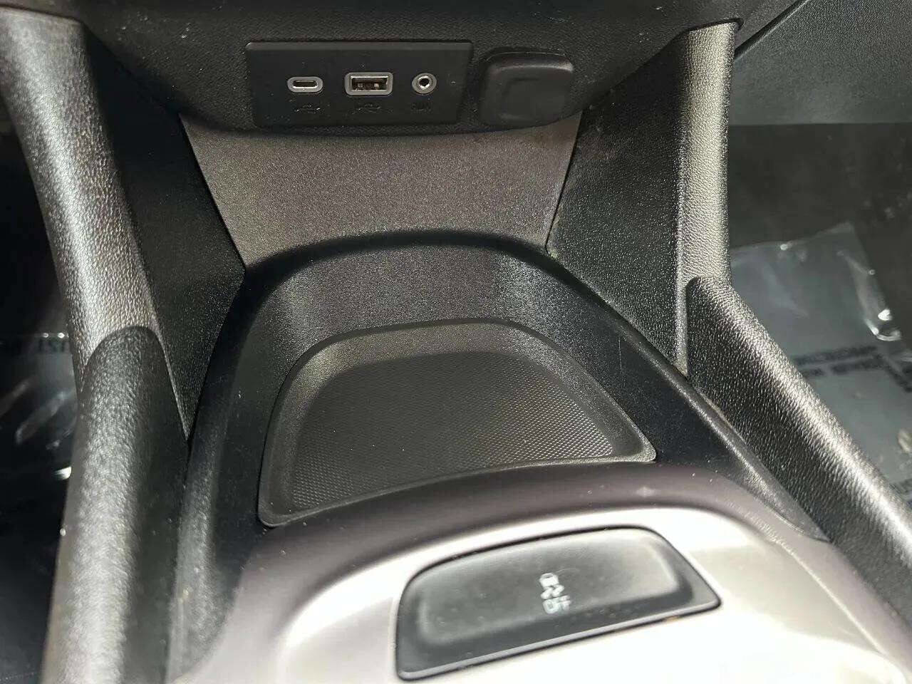 Used 2019 Chevrolet Malibu RS image 41