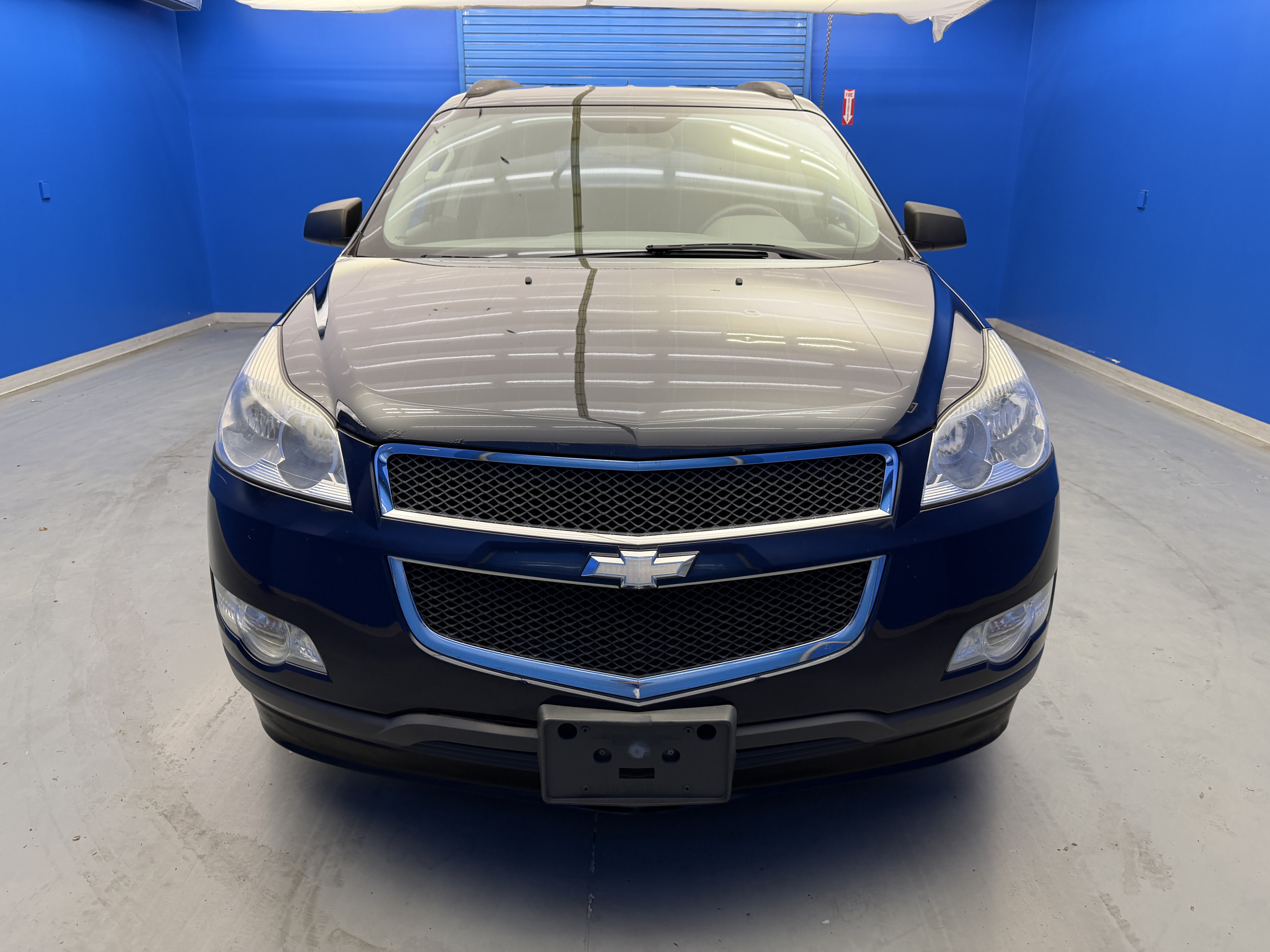 Used 2012 Chevrolet Traverse LS FWD image 3