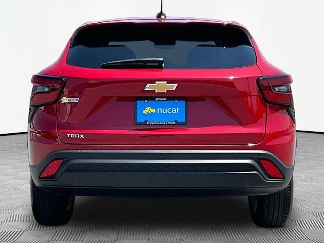 New 2026 Chevrolet Trax LS w/ LS Convenience Package FWD image 5