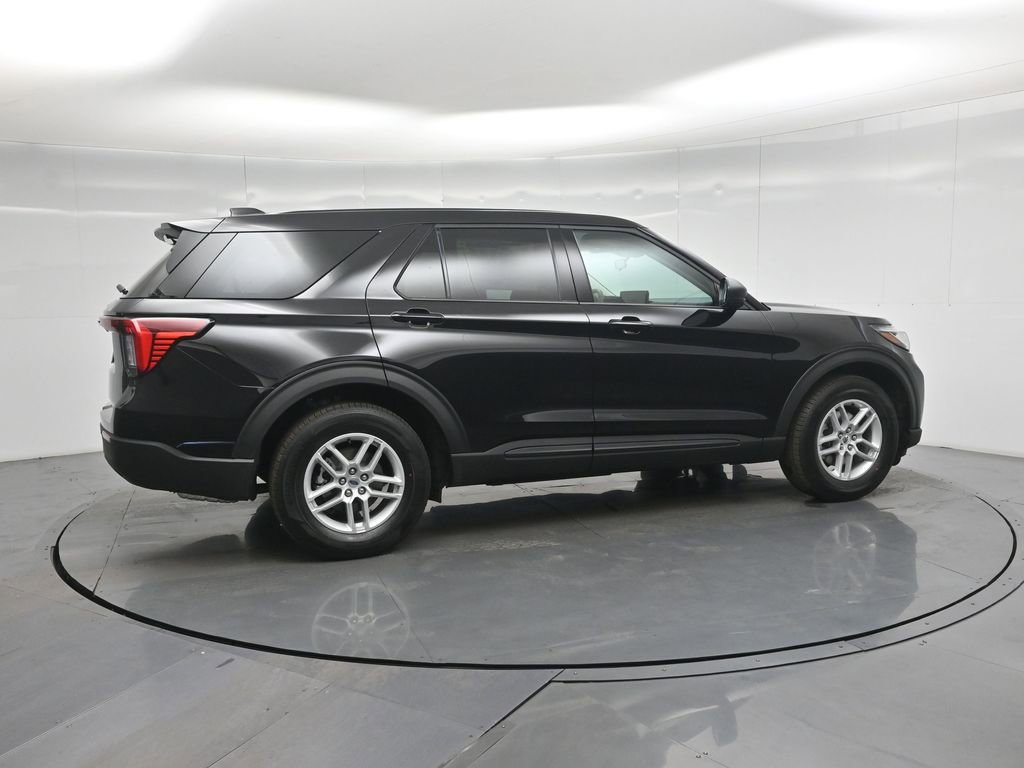 New 2026 Ford Explorer Active image 24