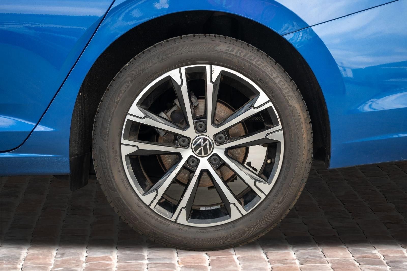 Used 2022 Volkswagen Jetta Sport image 32