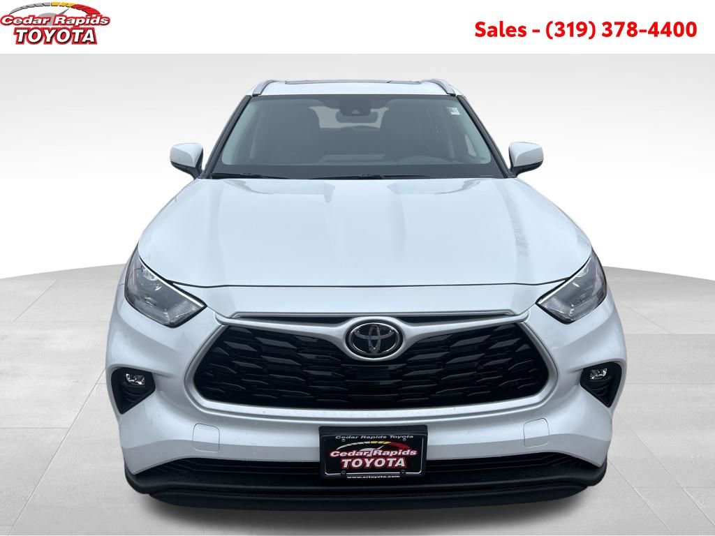 New 2026 Toyota Highlander XLE image 9