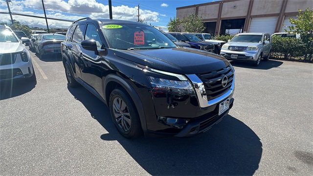 Used 2022 Nissan Pathfinder SV image 7