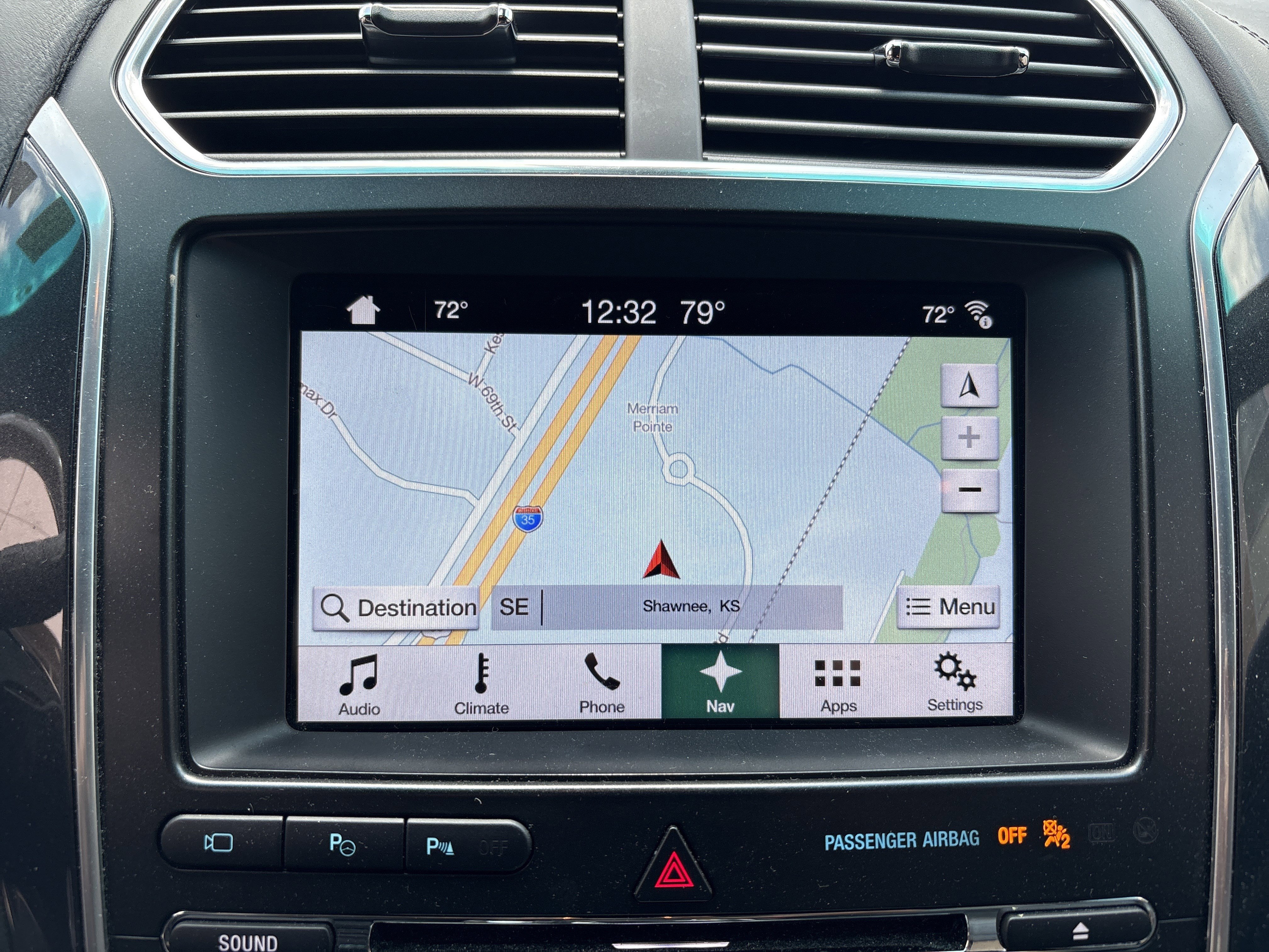 Used 2017 Ford Explorer Platinum image 24