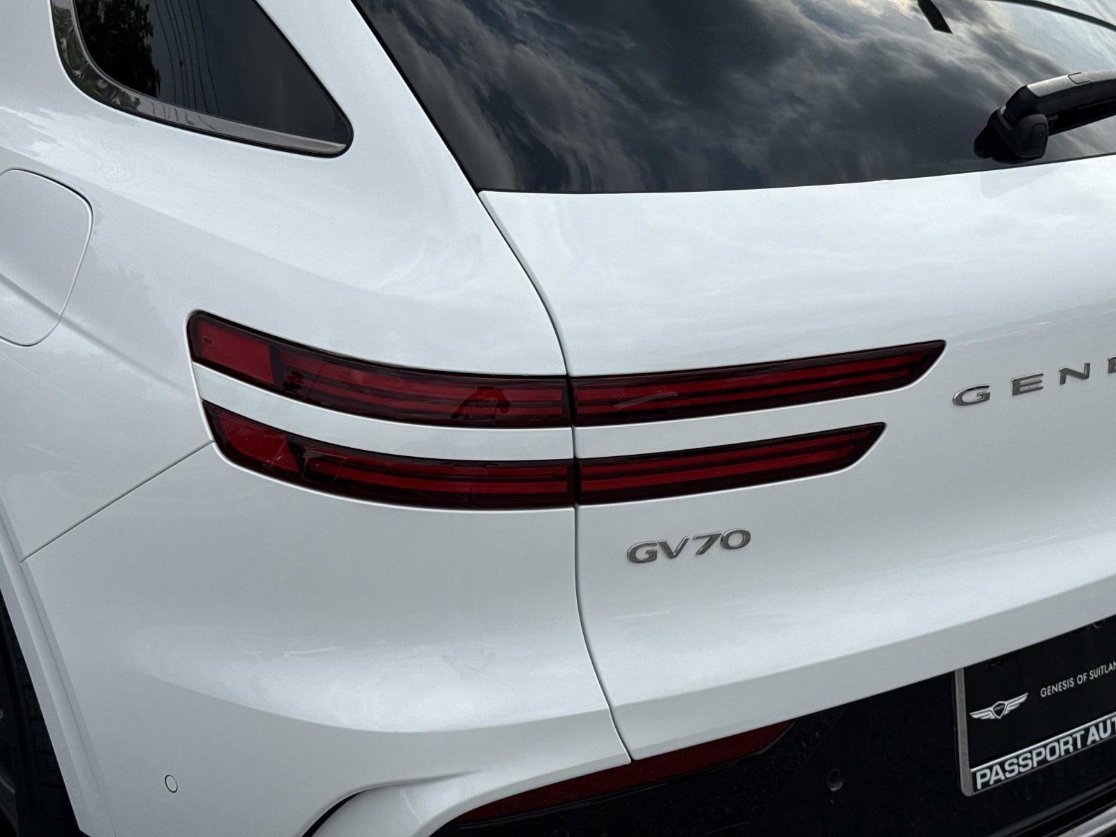 Used 2026 Genesis GV70 2.5T Sport Prestige AWD/4WD image 9