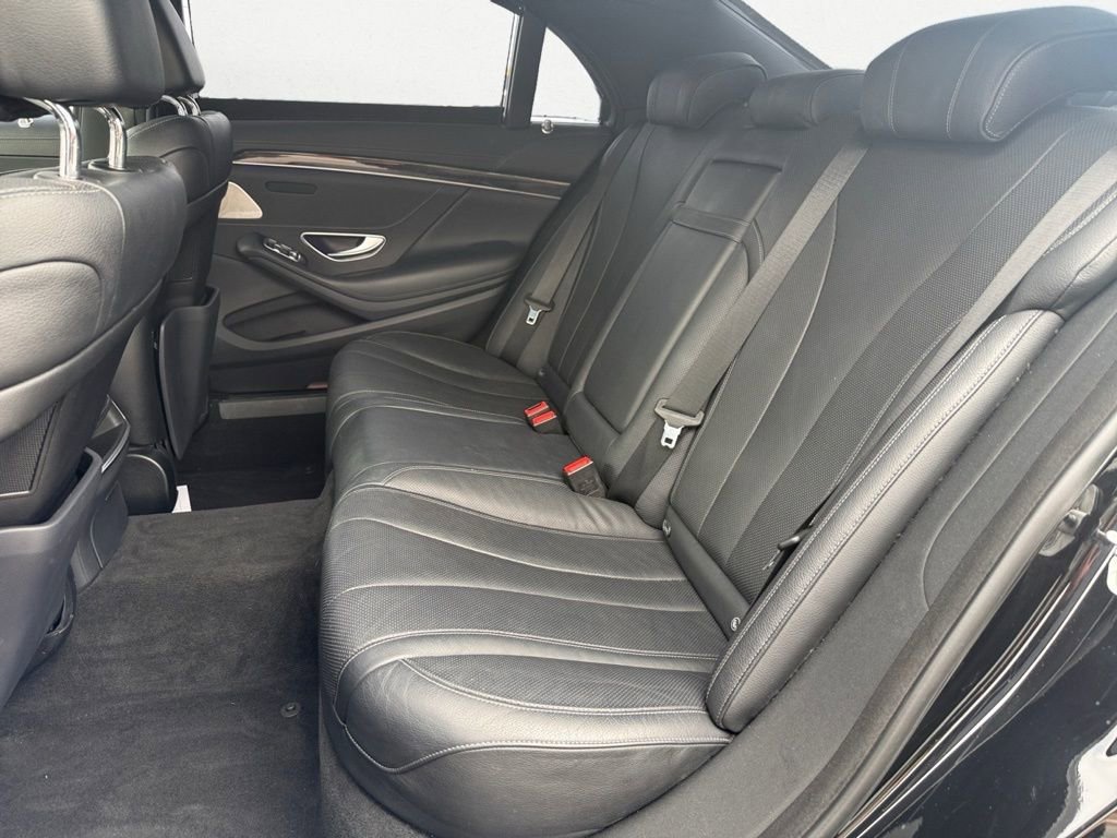 Used 2017 Mercedes-Benz S 550 Sedan image 13