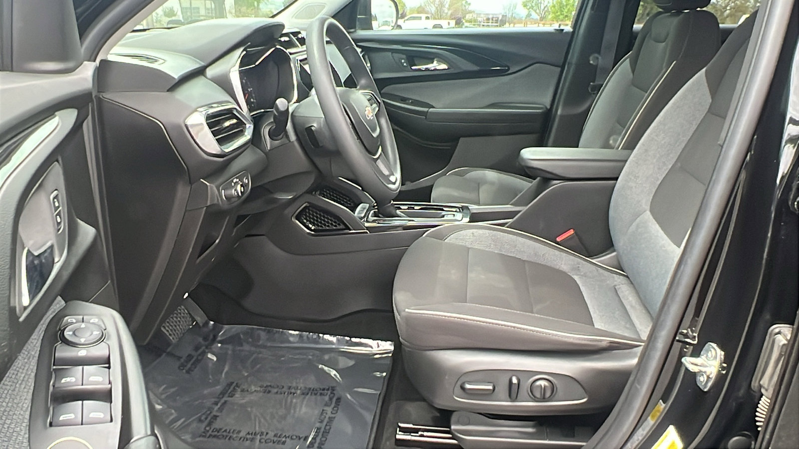 Used 2023 Chevrolet TrailBlazer LT w/ Convenience Package image 17