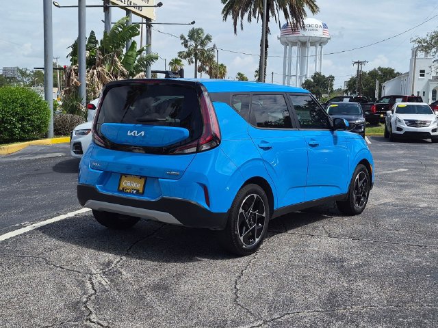 Used 2025 Kia Soul EX FWD image 5