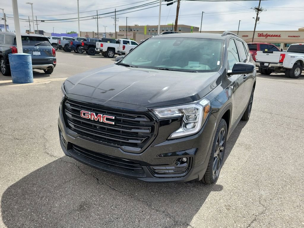New 2024 GMC Terrain SLT w/ Infotainment Package II AWD/4WD image 4
