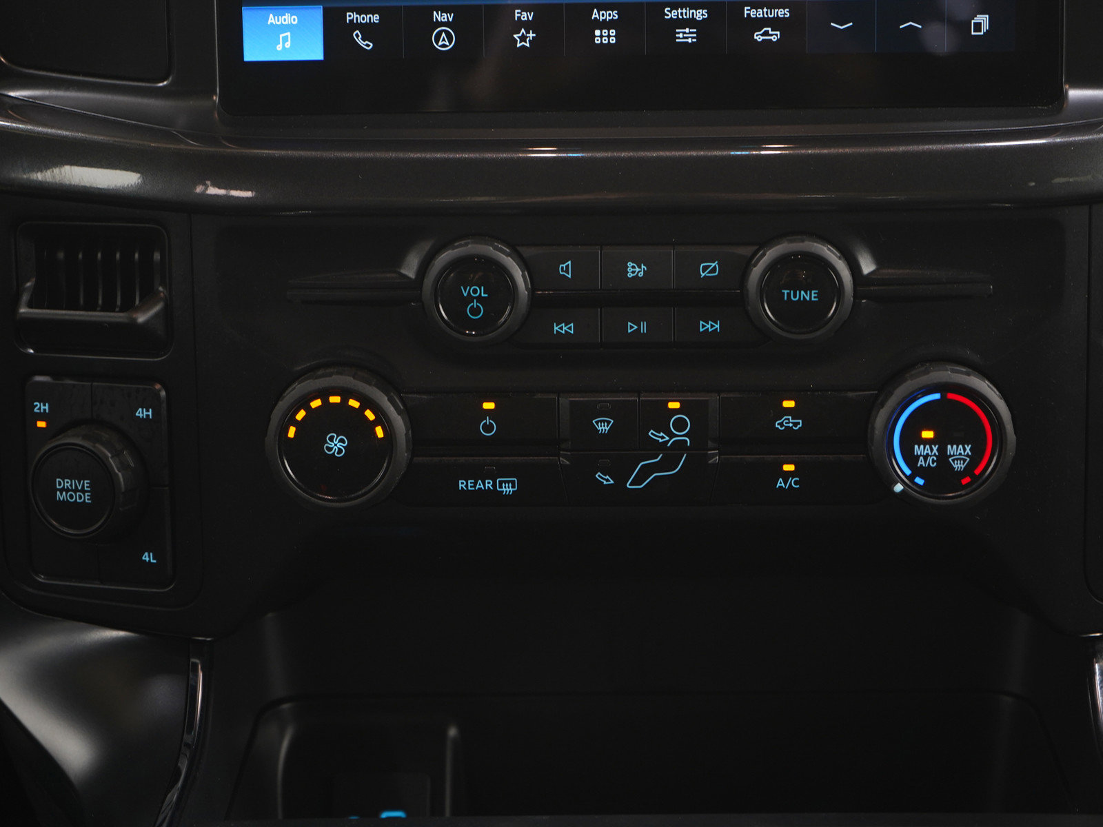 Used 2024 Ford F150 STX AWD/4WD image 19
