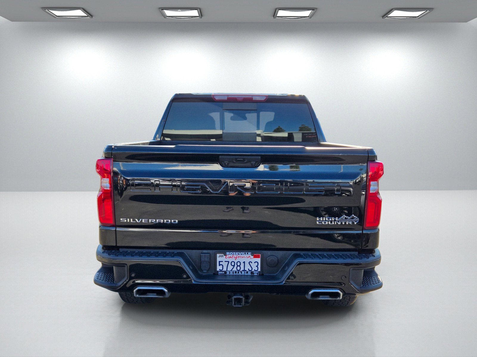 Certified 2023 Chevrolet Silverado 1500 High Country w/ Z71 Off-Road Package image 5