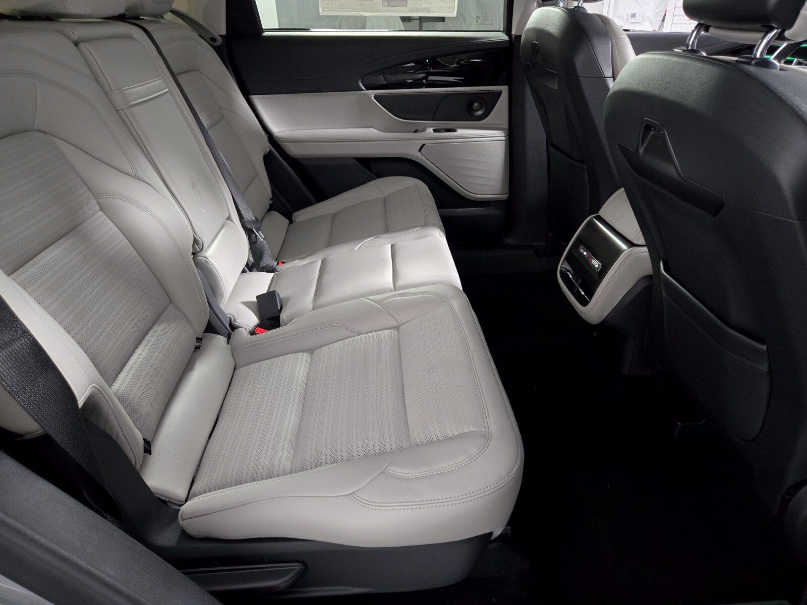 New 2026 Lincoln Nautilus Reserve w/ Jet Appearance Package AWD/4WD image 19