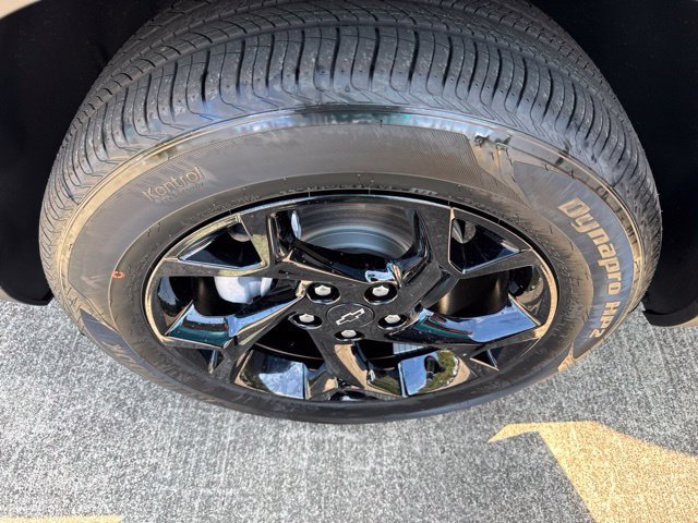 New 2026 Chevrolet Trax LT w/ Sunroof Package FWD image 27
