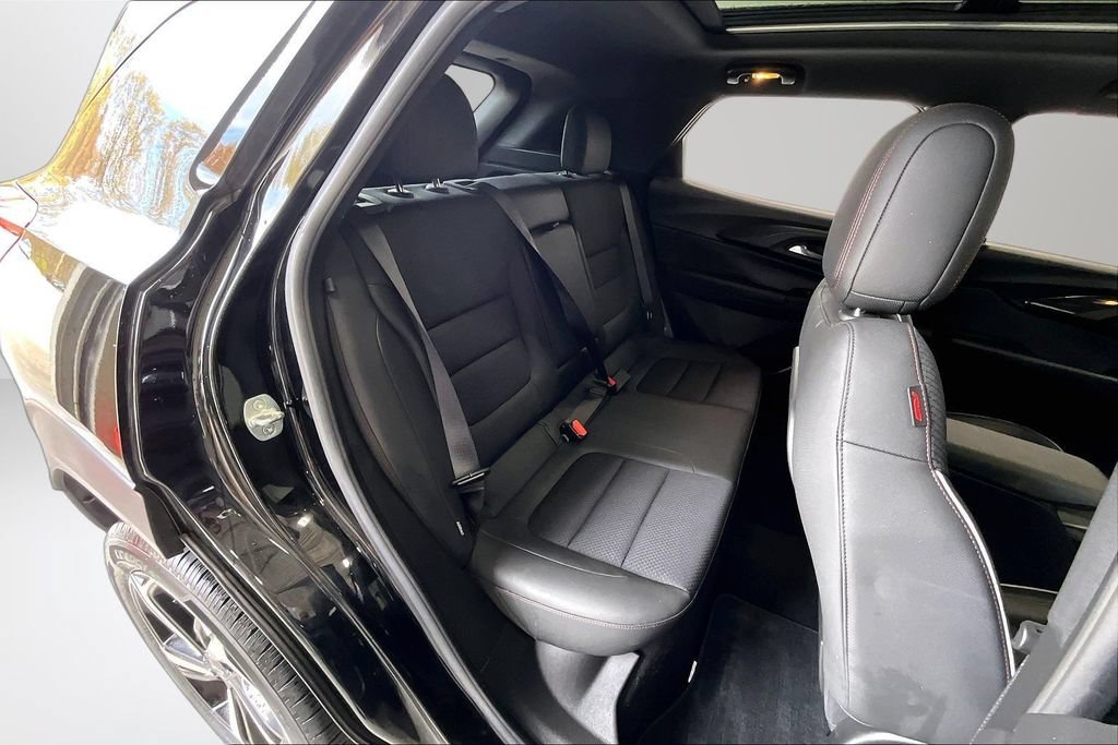 Used 2023 Chevrolet TrailBlazer RS w/ Sun and Liftgate Package AWD/4WD image 25