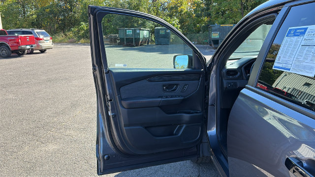 Used 2026 Honda Passport TrailSport image 8