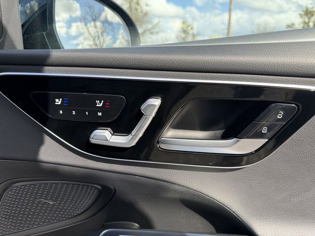 Used 2022 Mercedes-Benz C 300 Sedan image 32