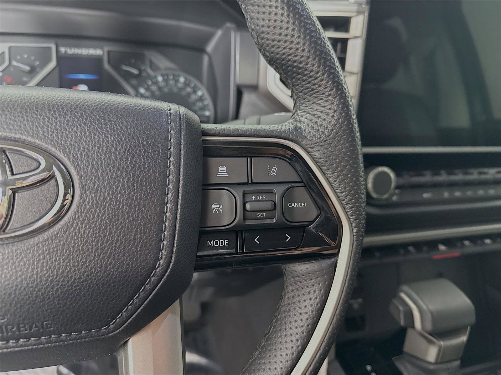 Used 2022 Toyota Tundra SR5 w/ SR5 Premium Package AWD/4WD image 18