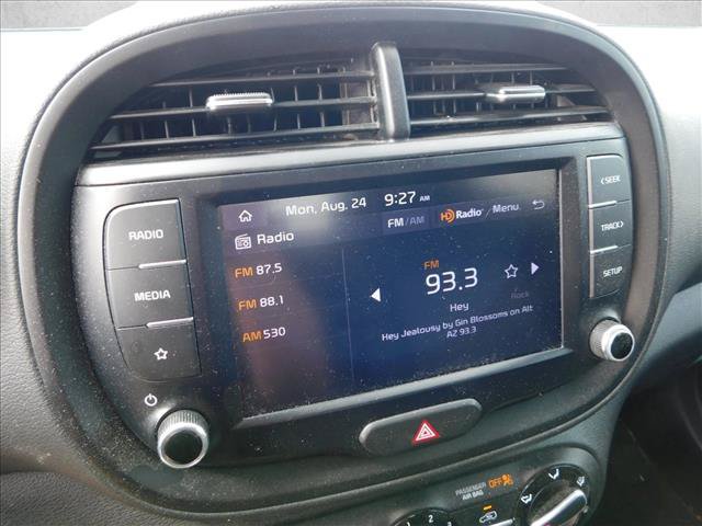 Used 2022 Kia Soul LX FWD image 13