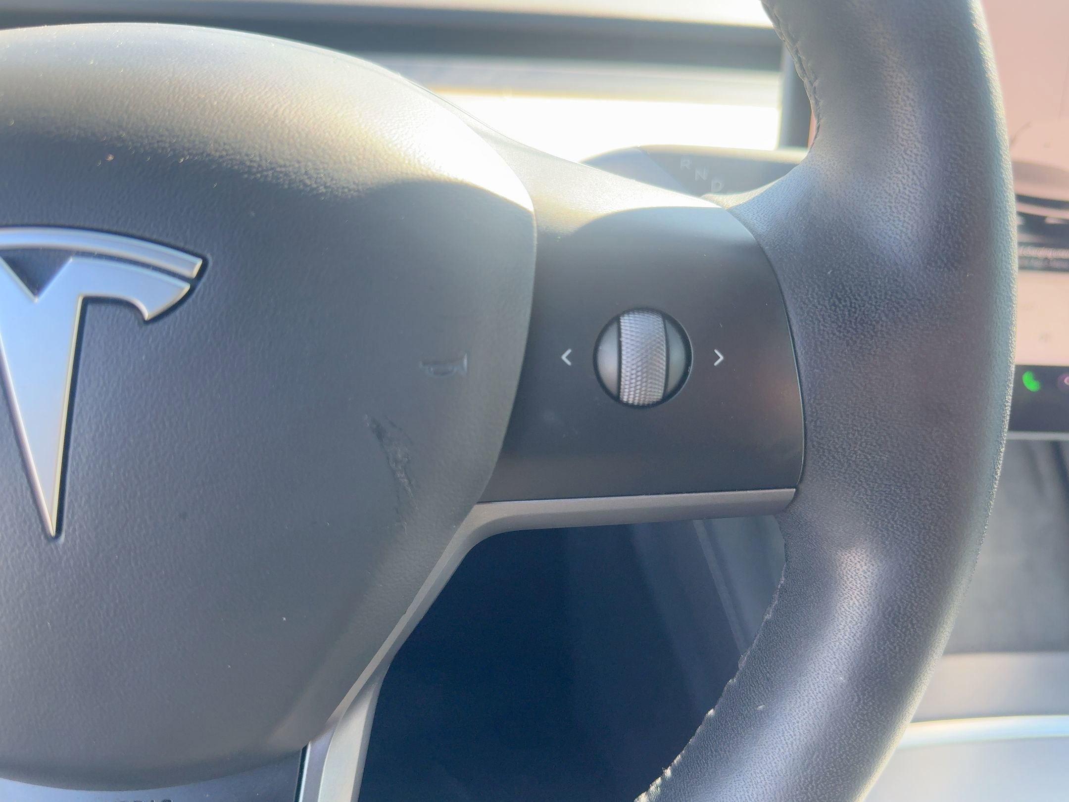 Used 2022 Tesla Model 3 Standard Range image 18